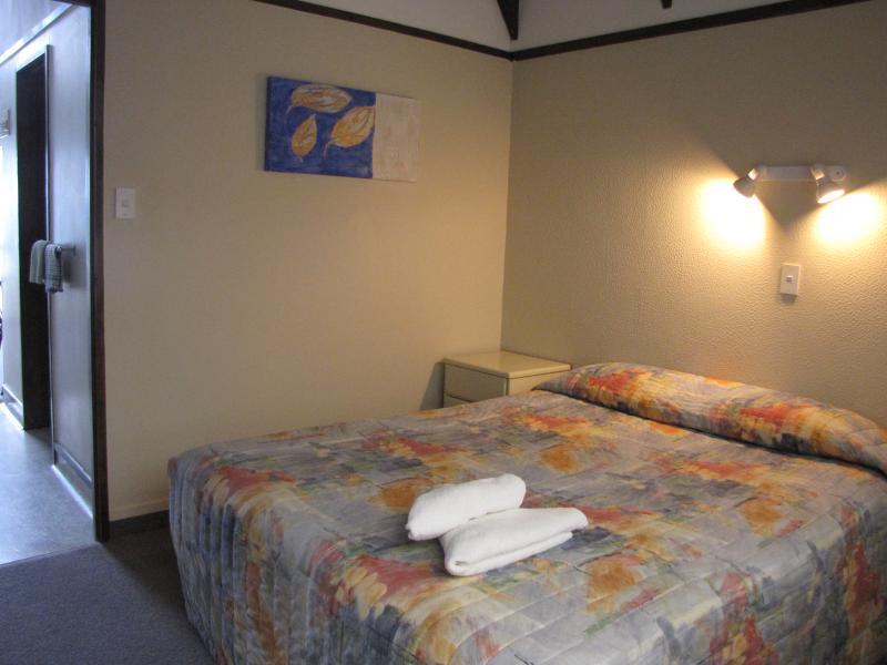 Gables Lakefront Resort Таупо Экстерьер фото